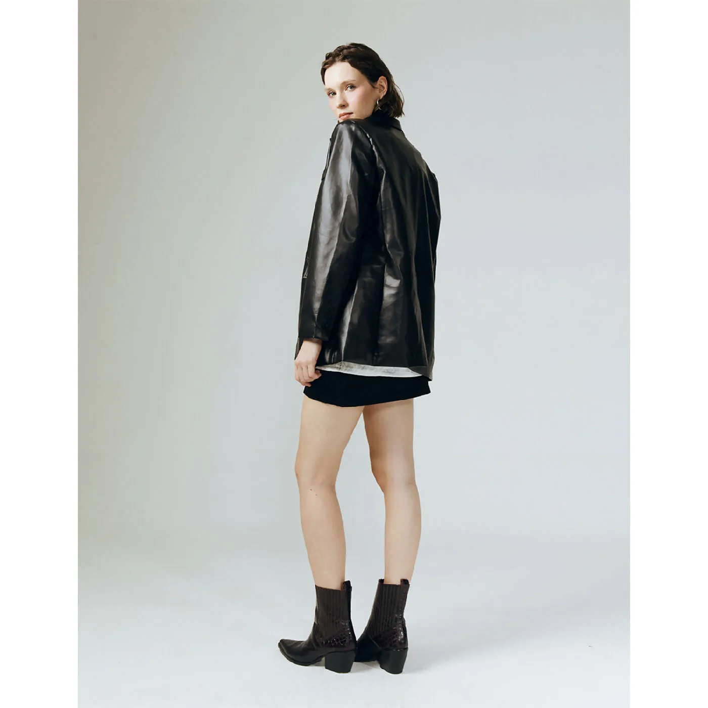 CLASSIC BLACK LEATHER BLAZER