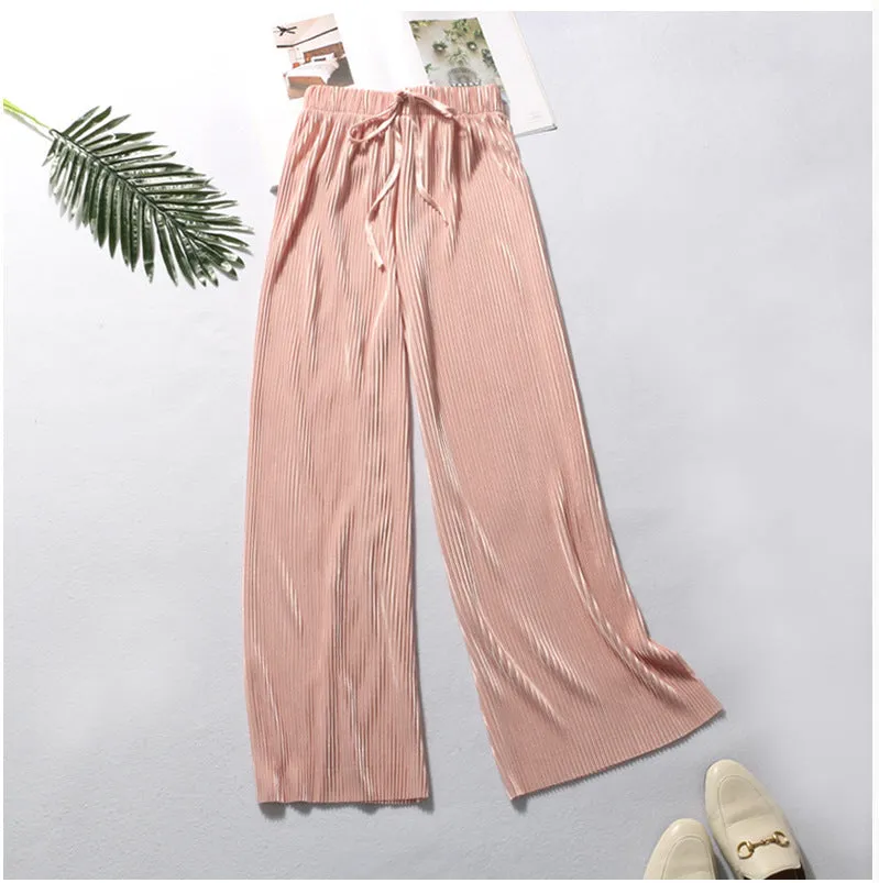Pleated wide-leg trousers